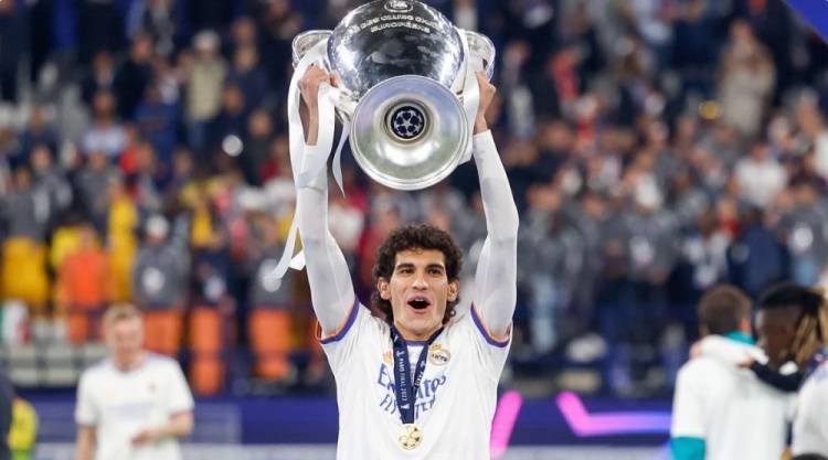 早报：利物浦签下弗林蓬；欧冠决赛明日开战